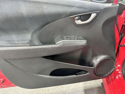 Used 2010 Honda Fit Sport image 11