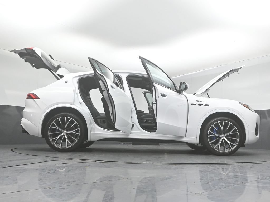 Used 2023 Maserati Grecale Modena AWD/4WD image 50