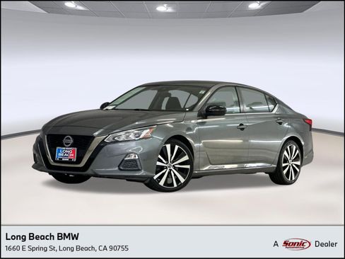 Used 2020 Nissan Altima 2.5 SR image 1