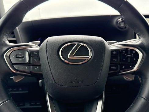 Used 2025 Lexus GX 550 AWD/4WD image 21