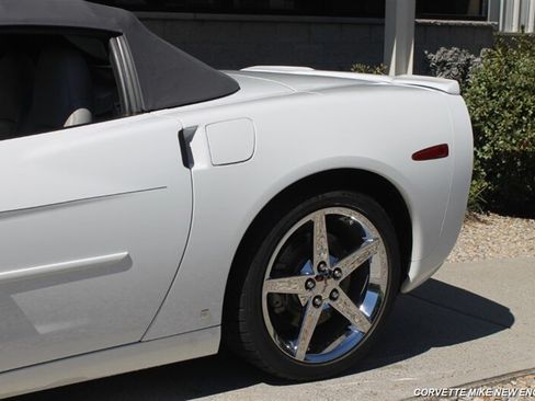 Used 2007 Chevrolet Corvette Convertible w/ Preferred Equipment Group RWD image 11