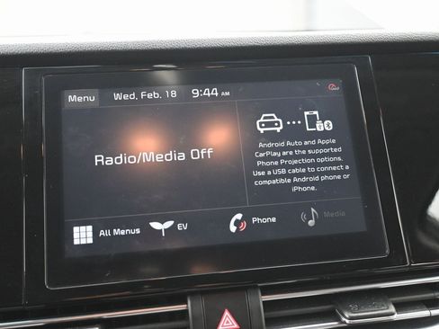 Used 2020 Kia Niro EX image 13