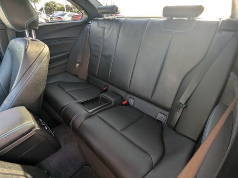 Used 2018 BMW M2 RWD image 12
