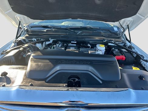 Used 2024 RAM 2500 Laramie image 34