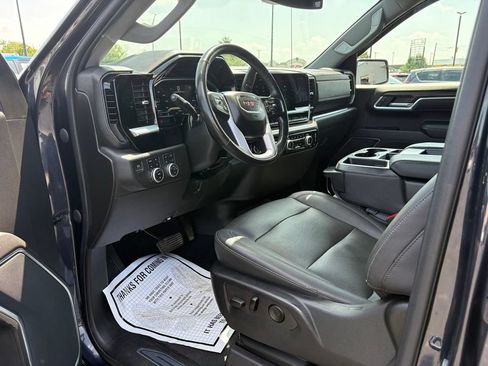 Used 2022 GMC Sierra 1500 SLT w/ X31 Off-Road Package AWD/4WD image 15