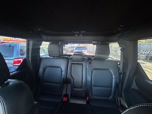 Used 2025 Ford Bronco Outer Banks image 24