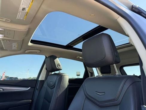 Used 2019 Cadillac XT5 Premium Luxury AWD/4WD image 14