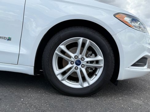 Used 2018 Ford Fusion S image 9