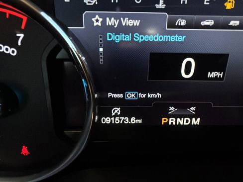 Used 2019 Ford Expedition Max Platinum image 9