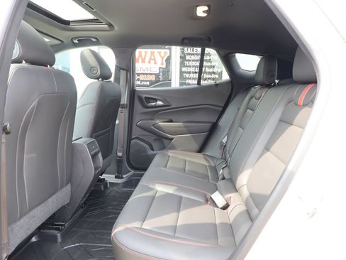 Certified 2026 Chevrolet Trax RS w/ Sunroof Package FWD image 25