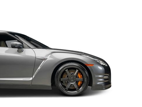 Used 2016 Nissan GT-R Premium AWD/4WD image 27