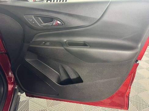 Used 2024 Chevrolet Equinox LT image 29