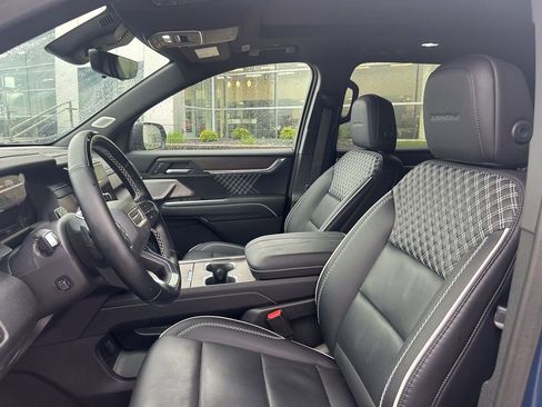Used 2025 GMC Acadia Denali w/ Super Cruise Package AWD/4WD image 10