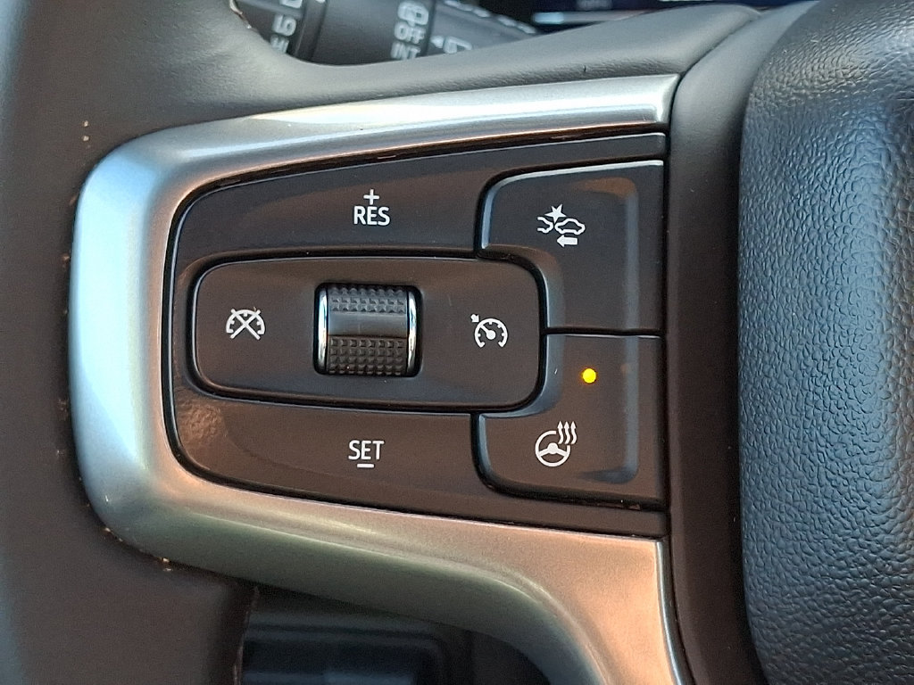 Used 2023 Chevrolet Tahoe Z71 w/ Luxury Package AWD/4WD image 24