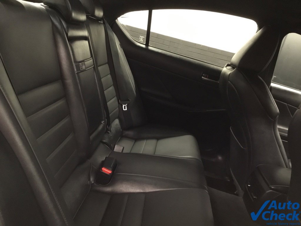 Used 2023 Lexus IS 500 RWD image 29