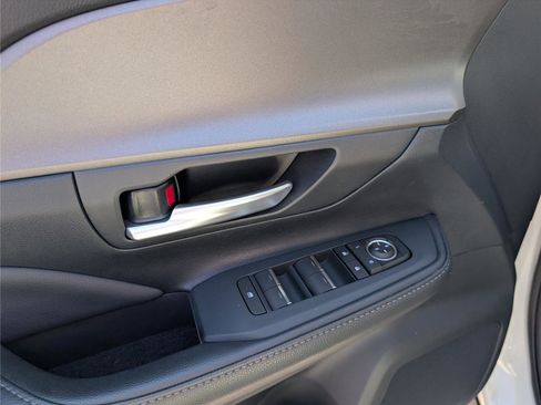 Used 2024 Toyota Grand Highlander AWD image 22