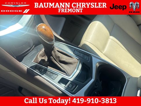 Used 2015 Cadillac SRX Luxury w/ Driver Awareness Package FWD image 24