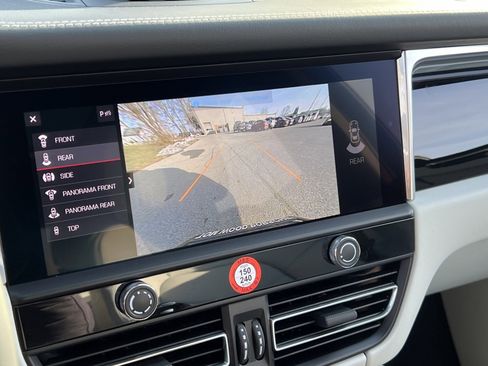 New 2026 Porsche Macan S image 23