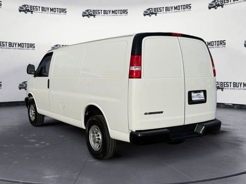 Used 2020 Chevrolet Express 2500 w/ Driver Convenience Package image 7