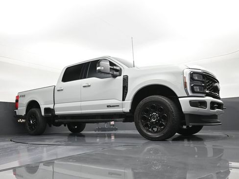Used 2025 Ford F250 Lariat w/ Lariat Ultimate Package AWD/4WD image 29