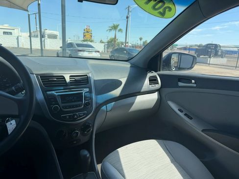 Used 2015 Hyundai Accent GLS FWD image 19