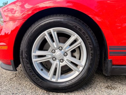 Used 2011 Ford Mustang Coupe w/ 101A Rapid Spec Order Code RWD image 8