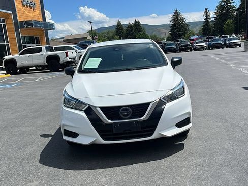 Used 2020 Nissan Versa S FWD image 2
