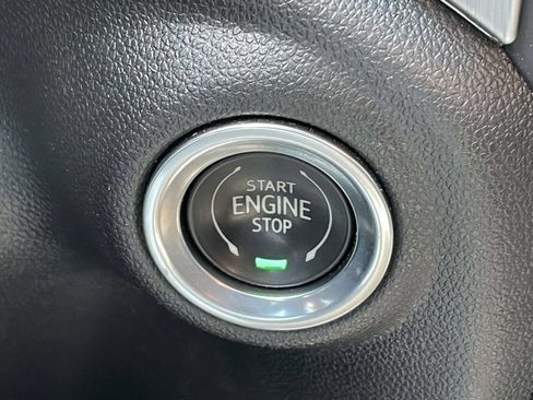 Used 2022 GMC Sierra 2500 Denali w/ Denali Ultimate Package AWD/4WD image 24