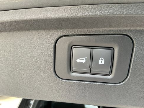 Certified 2026 INFINITI QX80 4WD image 30