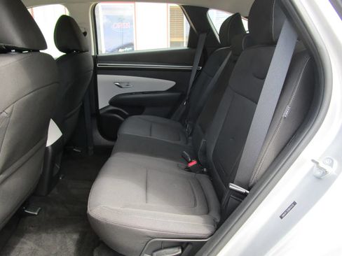Used 2024 Hyundai Tucson SE AWD/4WD image 12