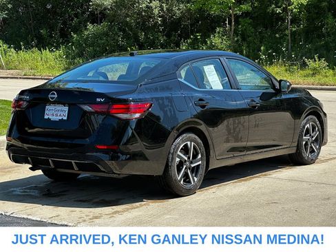 Certified 2024 Nissan Sentra SV FWD image 3