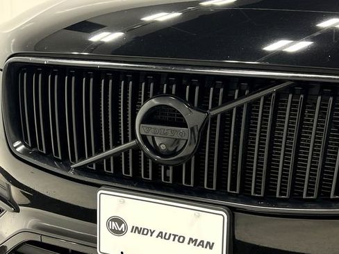 Used 2018 Volvo XC90 T8 Momentum w/ Convenience Package image 40