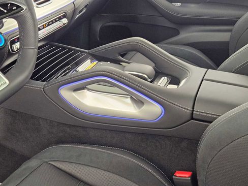 New 2025 Mercedes-Benz GLE 53 AMG 4MATIC image 42