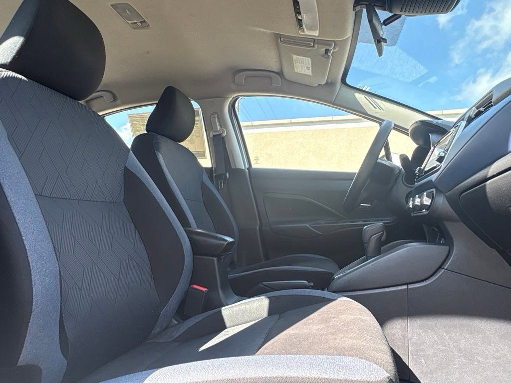 Used 2025 Nissan Versa SV FWD image 26