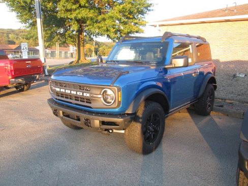 New 2024 Ford Bronco Black Diamond image 5