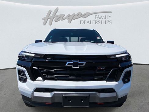 Used 2024 Chevrolet Colorado Z71 w/ Z71 Convenience Package 2 image 36