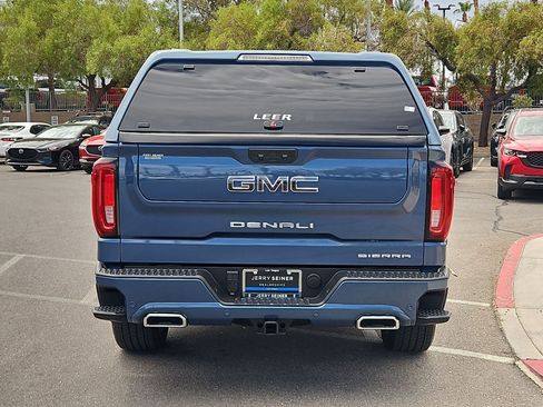 Certified 2025 GMC Sierra 1500 Denali Ultimate AWD/4WD image 4