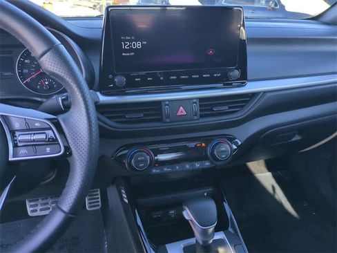 Used 2024 Kia Forte GT-Line w/ GT-Line Premium Package image 20