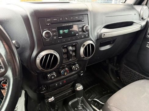 Used 2017 Jeep Wrangler Unlimited Sport w/ Quick Order Package 24S image 24