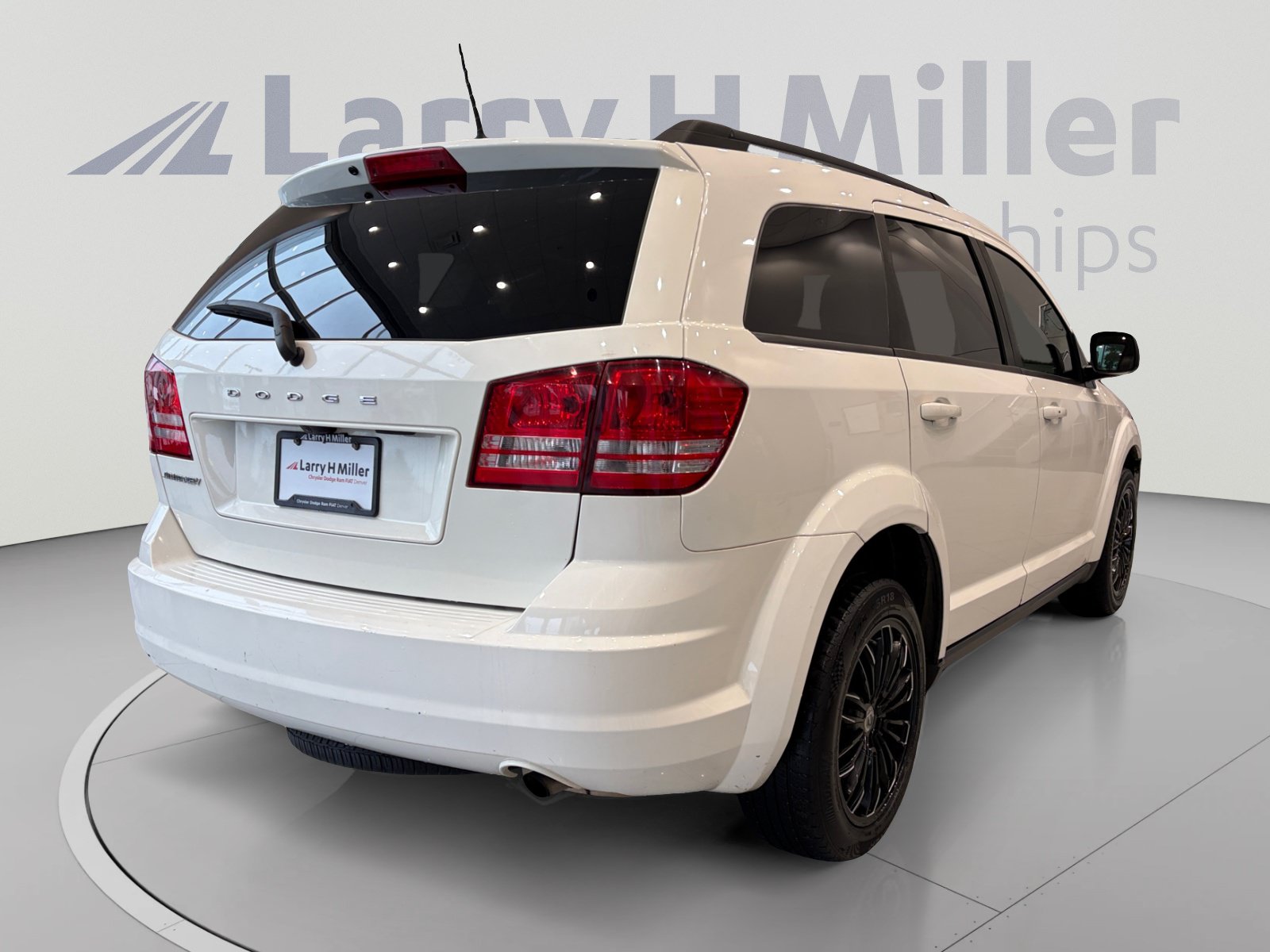 Used 2018 Dodge Journey SE w/ Connectivity Group FWD image 5