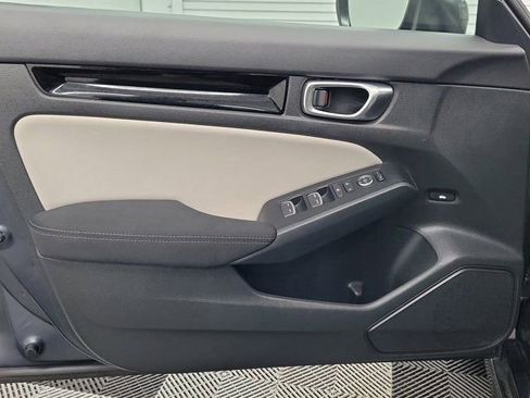 Used 2023 Honda Civic EX image 18