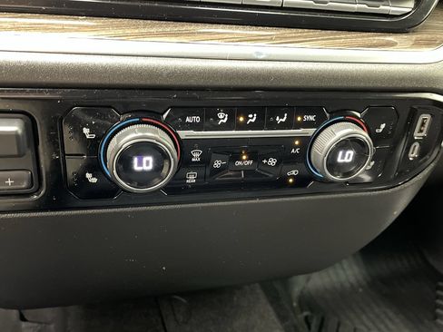 Certified 2022 Chevrolet Silverado 1500 LT AWD/4WD image 22