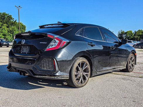 Used 2018 Honda Civic Sport image 6