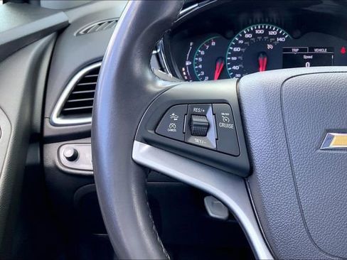 Used 2019 Chevrolet Trax Premier image 18