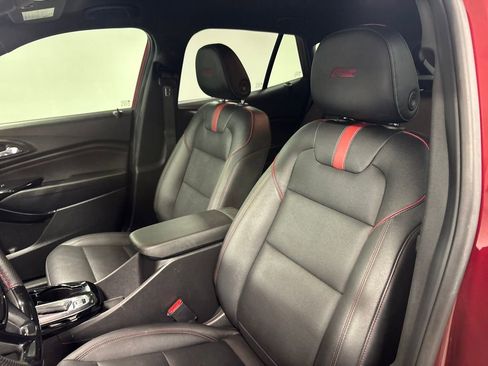 Used 2025 Chevrolet Trax RS w/ Driver Confidence Package image 14