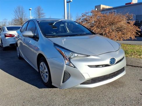 Used 2018 Toyota Prius One image 1