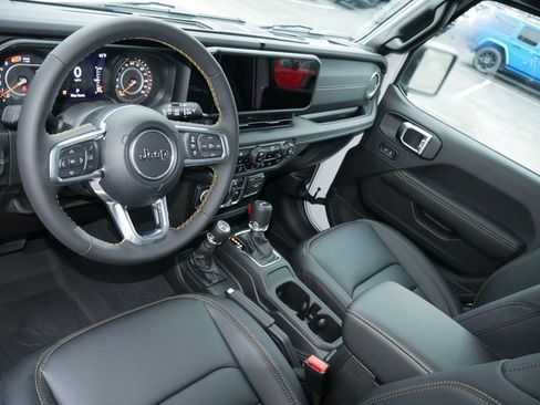 Used 2024 Jeep Wrangler Sahara w/ Technology Group image 17