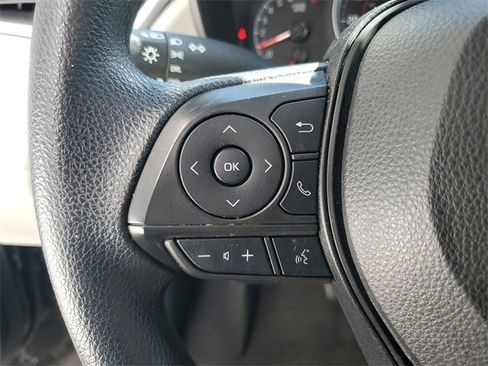Used 2022 Toyota Corolla Cross L image 17
