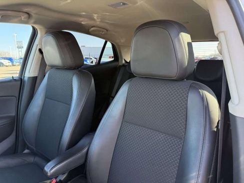 Used 2022 Buick Encore Preferred w/ Safety Package image 10