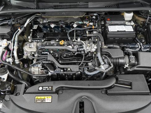 Used 2025 Toyota Corolla XSE FWD image 29